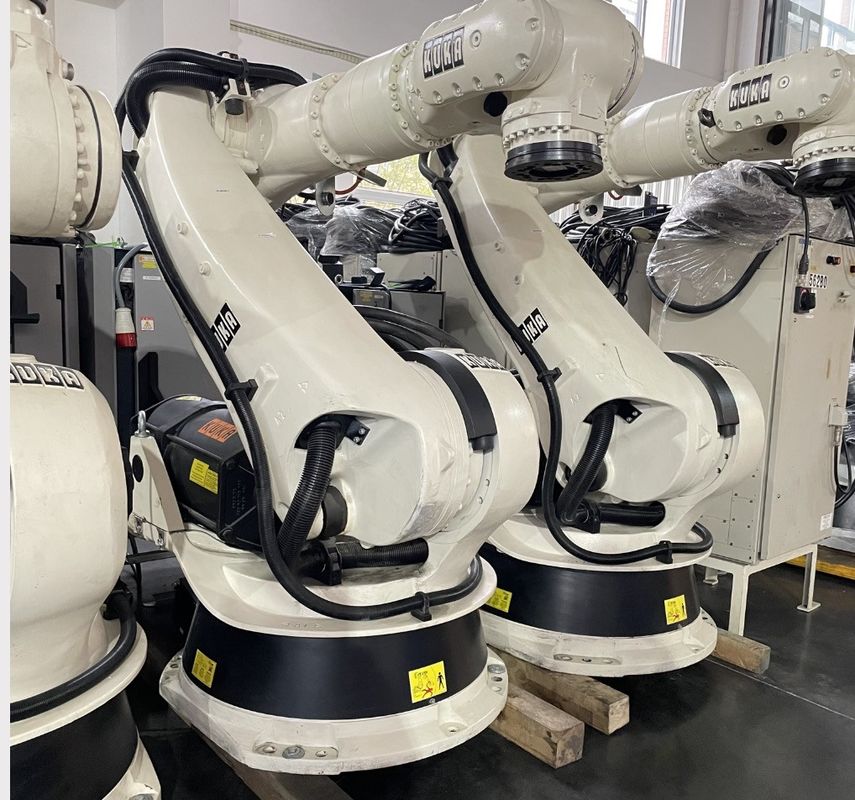 2700 mm Reach Kuka Software Welding Robot voor snelle en nauwkeurige lasprestaties Pak deze deal! KUKA KR210 Robot, op maat gemaakt voor superieure spuitverf en moeite - gratis laden / lossen