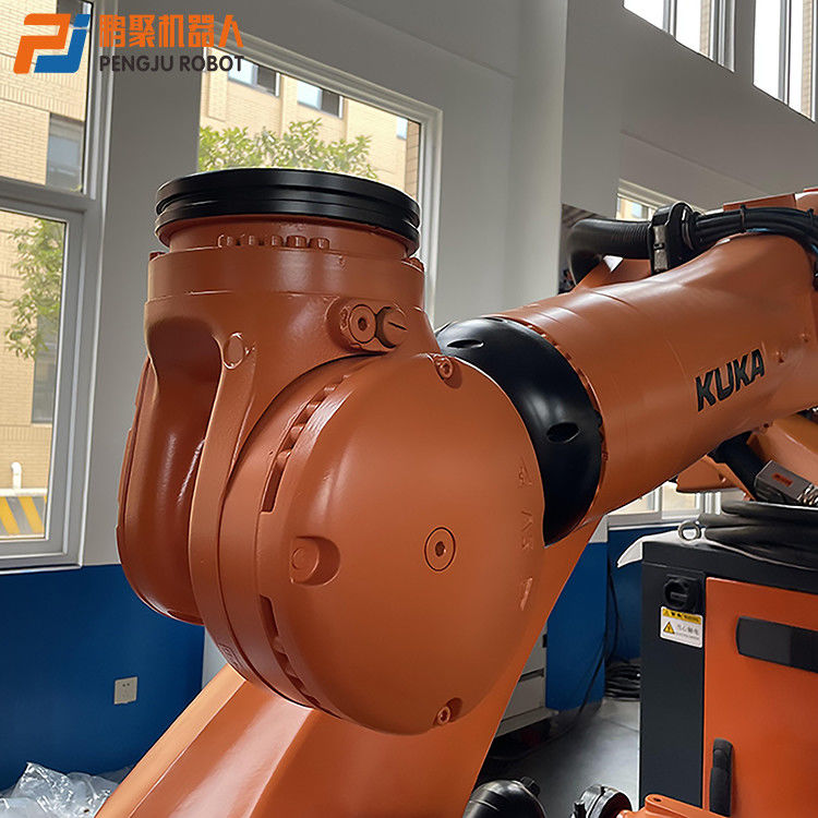KUKA KR210 R2700 KRC4 booglassen, puntlassen, pers draaien, palletiseren, laden en lossen van onderdelen, snijden