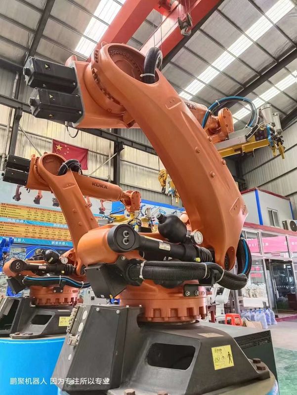 KUKA KR210 R3100 Industriële robot 6-assige robotarm met 210 kg nuttige lading en 0,06 mm herhaalbaarheid