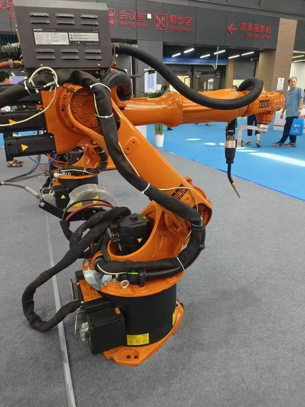 KR16L6 6kg Nutteload 6-assige robot XP Control Cabinet Ground/Ceiling Installatie Neigende hoek boog lassen assemblage MIG
