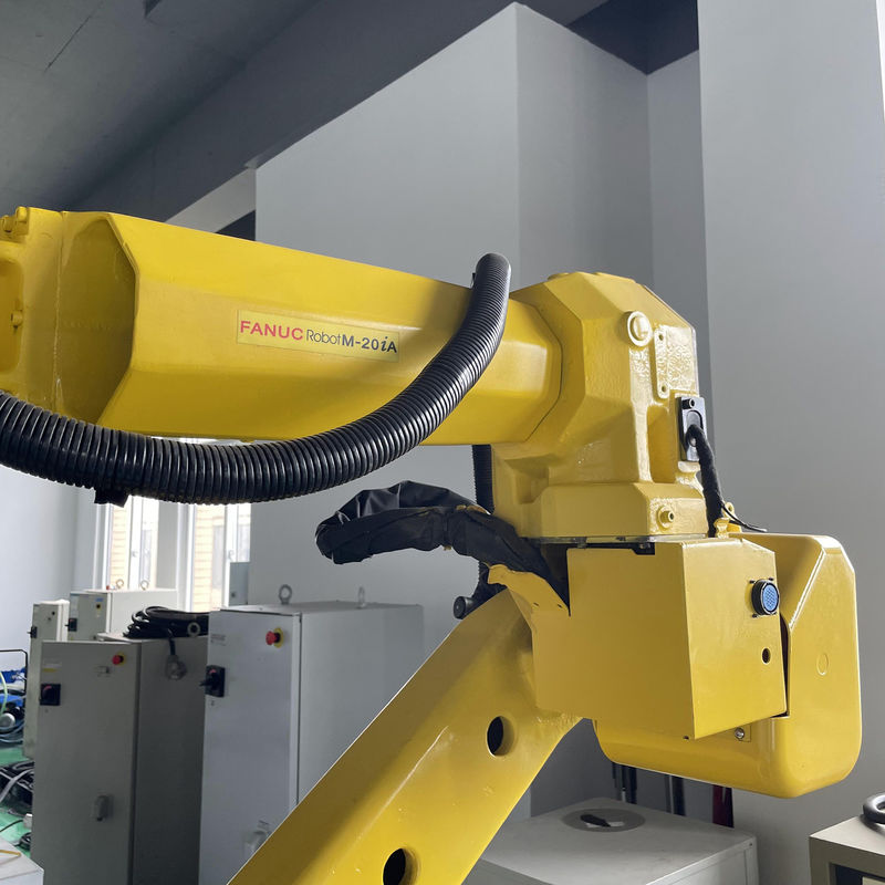 FANUC M-20iA Robots met R30iB-controller Robots voor het spuitgieten, Robots voor het uitdelen, Robots voor het snijden van glasvezels