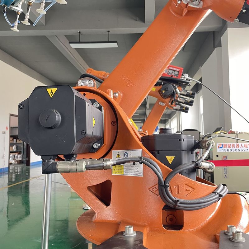 KUKA Kr16 boog lassen robot met XP Controller Laden en lossen van onderdelen Handhaving van onderdelen Industrieel robotarm