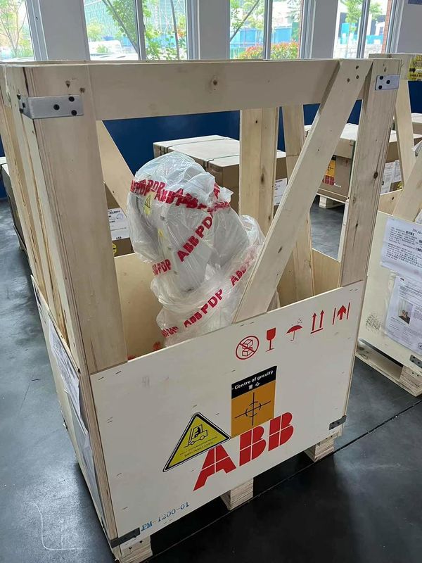 Nieuwe ABB IRB 1200 (5/0.9),5kg nuttige lading, IRB 1200-7/0.7,Handeling van onderdelen, Polijsten, Meten, Montage van onderdelen