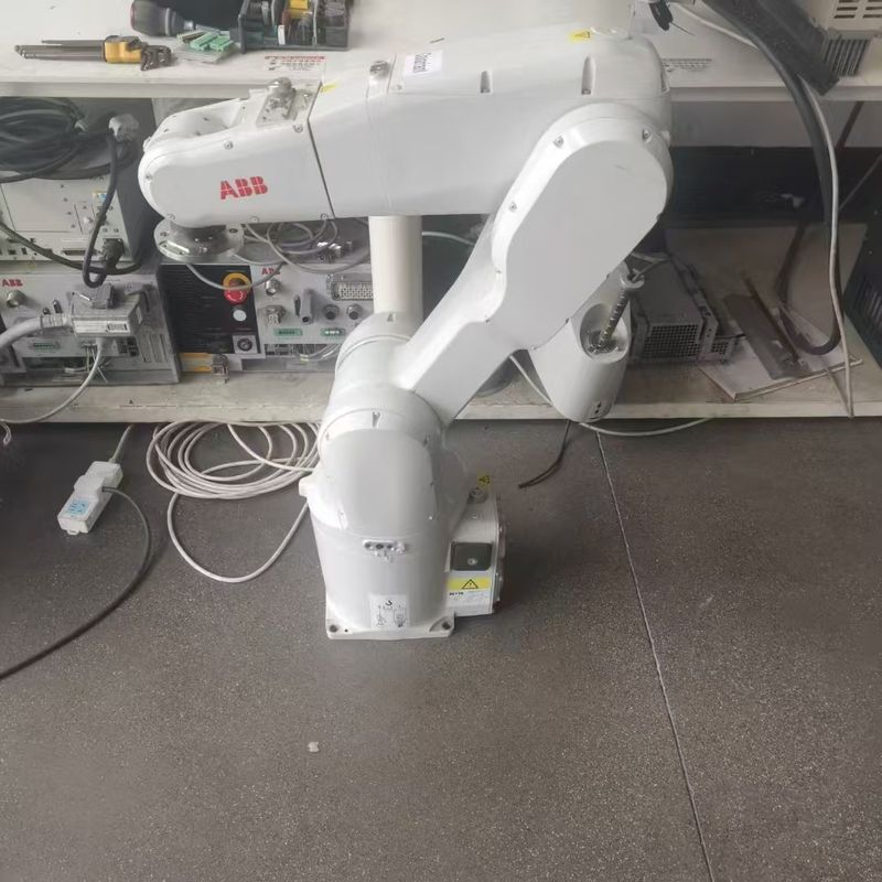 ABB IRB 1200 (5/0.9) Robot voor het verwerken van onderdelen, polijsten, meten, monteren van onderdelen