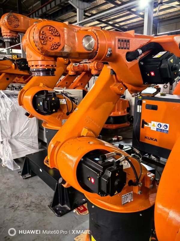 2033 mm Bereik KUKA KR60-3 60 kg nuttige lading Gebruikte KUKA-robots voor materiaalbehandeling en -picking