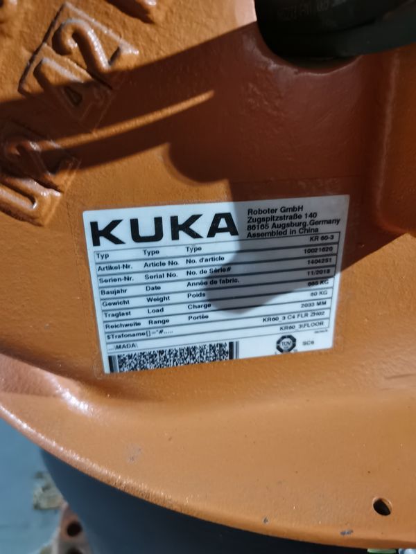 2033 mm Bereik KUKA KR60-3 60 kg nuttige lading Gebruikte KUKA-robots voor materiaalbehandeling en -picking