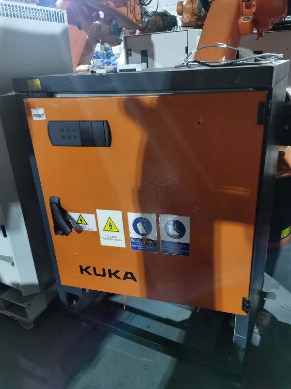 2033 mm Bereik KUKA KR60-3 60 kg nuttige lading Gebruikte KUKA-robots voor materiaalbehandeling en -picking