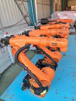 Gebruikte KUKA KR240 industriële aangepaste palletrobot met PLC-kerncomponenten en DeviceNet-communicatieprotocol